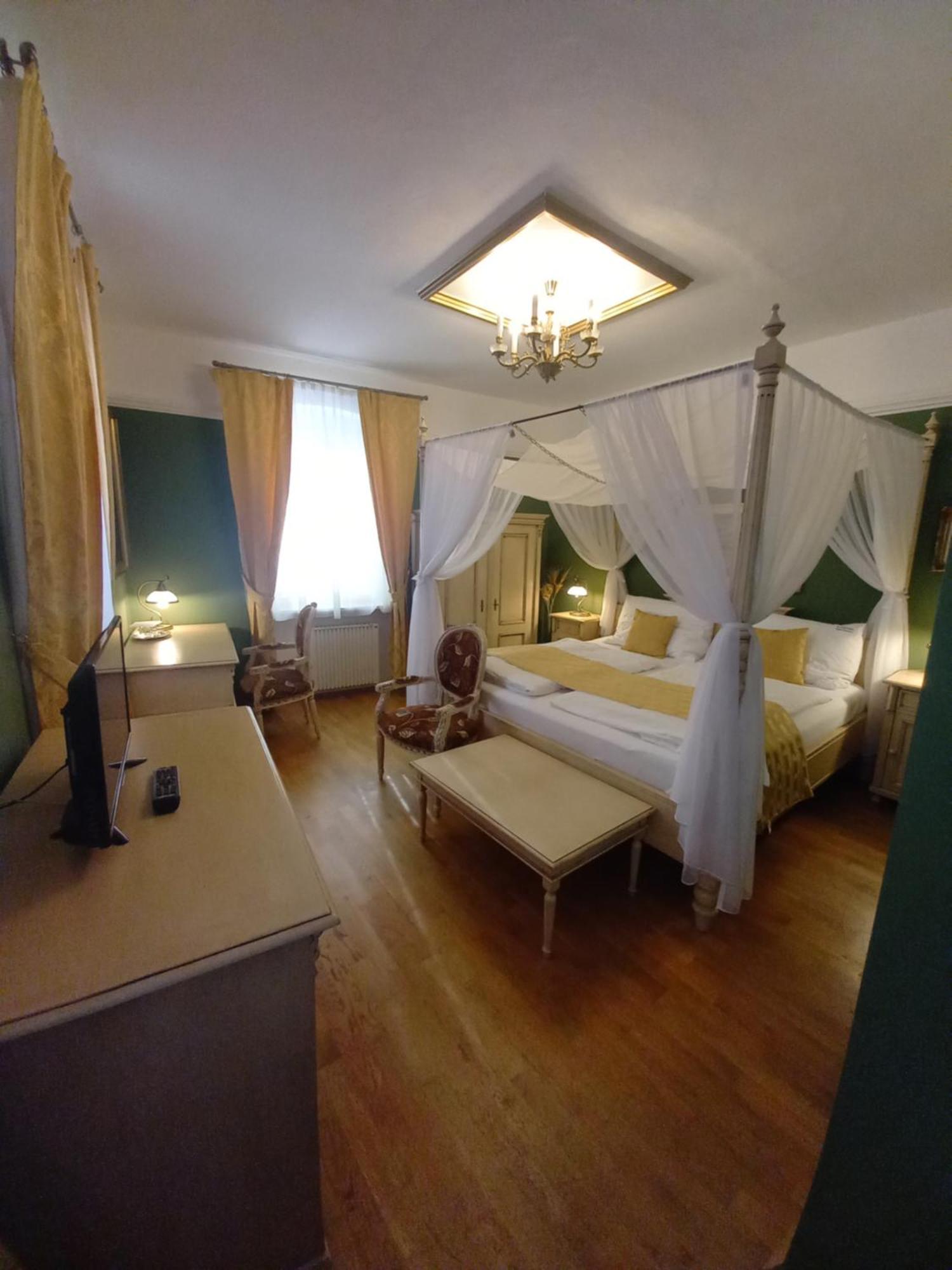 Pension Premium Cesky Krumlov Room photo