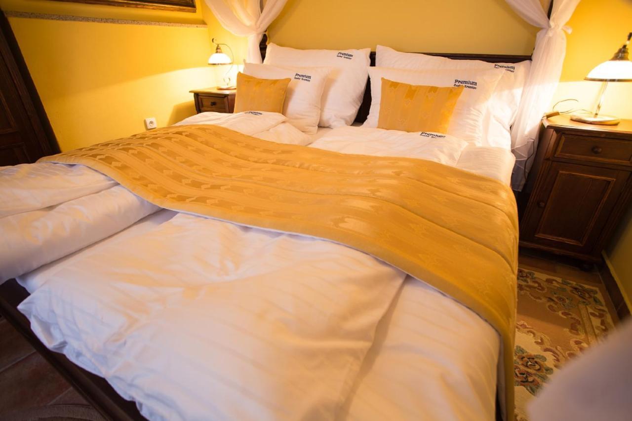 Pension Premium Cesky Krumlov Exterior photo