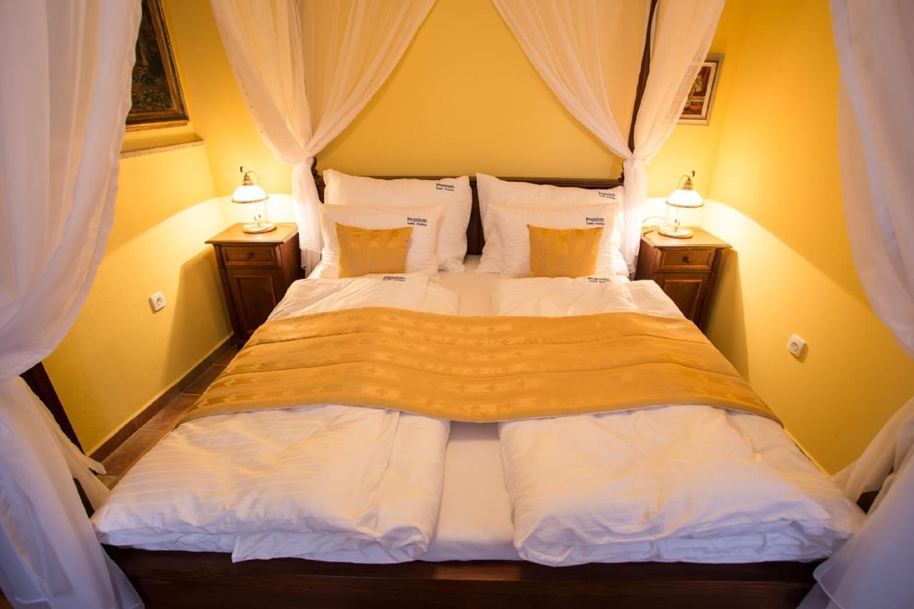 Pension Premium Cesky Krumlov Exterior photo